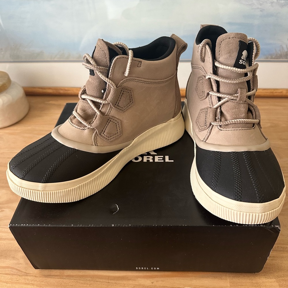 Sorel Women’s Out n About Boots